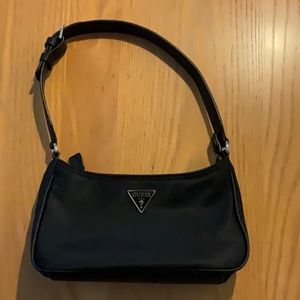 Guess Little Bay Shoulder Bag